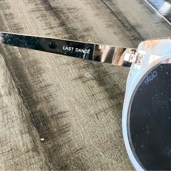 Quay Australia Last Dance Sunglasses - Picture 5 of 6